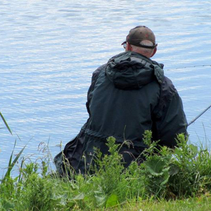 dave_parkes_dave_parkes_ft_in_to_a_fish_from_peg_2_moat_outerrs.jpg_cap