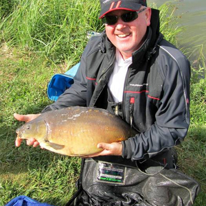 jim_greenaway_dudley_tackle_with_a_nice_mirror.jpg_cap