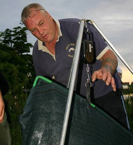 52493_green-un-weighin.jpg_cap