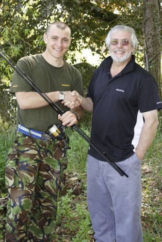 66301_help_the_heros_1.jpg_cap