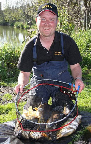 at_apr09_keiron_rich.jpg_cap